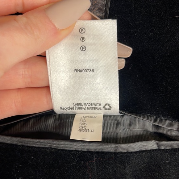 BAR III Velvet Slim-Fit Sport Coat - Picture 13 of 13